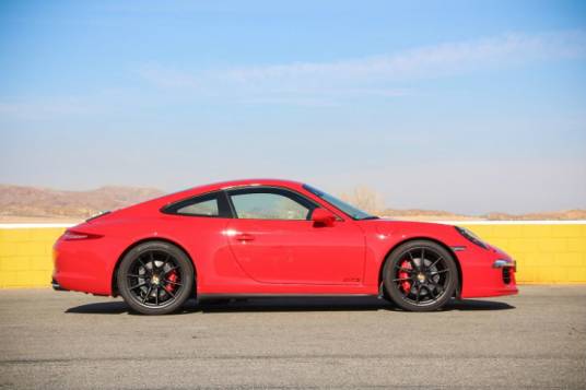 保时捷911 Carrera GTS