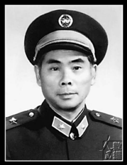 杨迪（沈阳军区原参谋长）