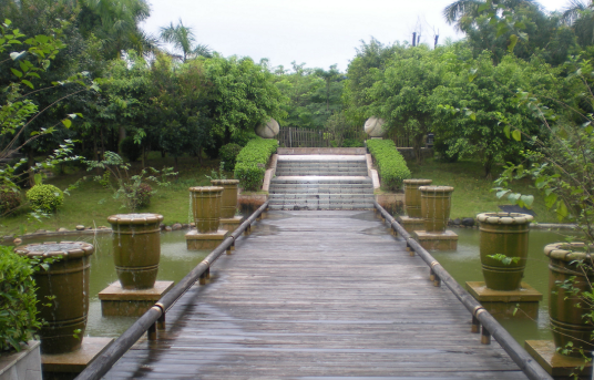 龙门天然温泉度假村