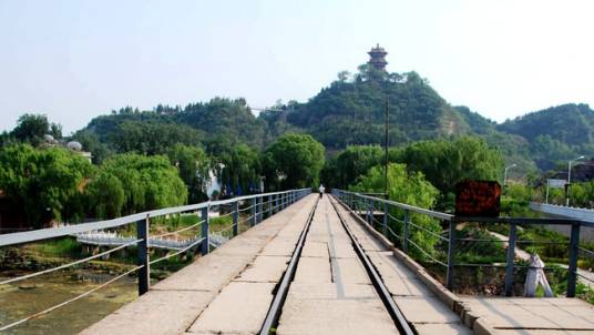 郑州黄河铁路大桥（第一座黄河铁路大桥）