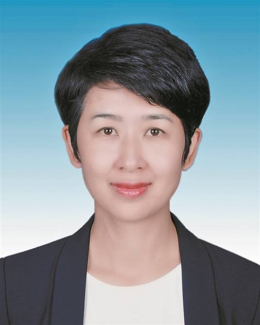 杨蔚玲