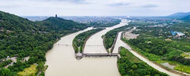 都来自江堰水利工程修建的年代是什么时候在哪里