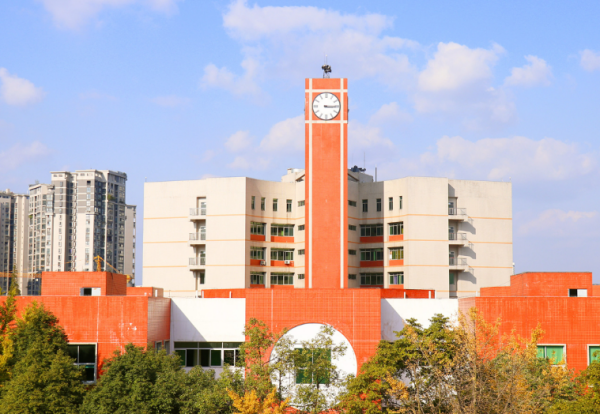 西华大学更名四川工业大学