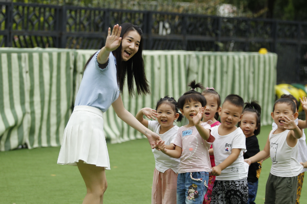 幼儿园大班第二学期评语简短